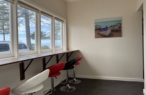 Napier House | Ocean Front Cottage Napier