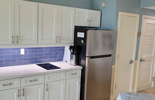 West End Condo | Ocean Front Cottage with Kitchen - Old Bahama Bay Resort. Dockage Available