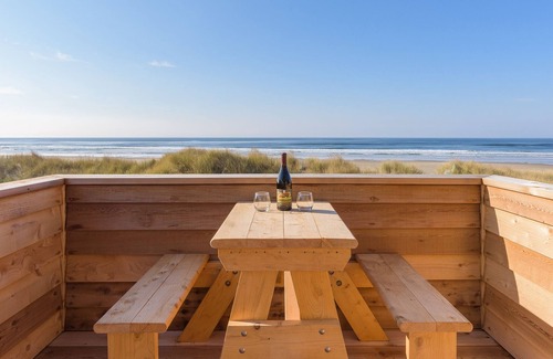 Florence Cottage | Ocean Front Cottage With Private Beach Access To Heceta Beach