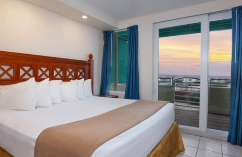 Lenox Park Resort | Ocean Front Harbour Beach Resort