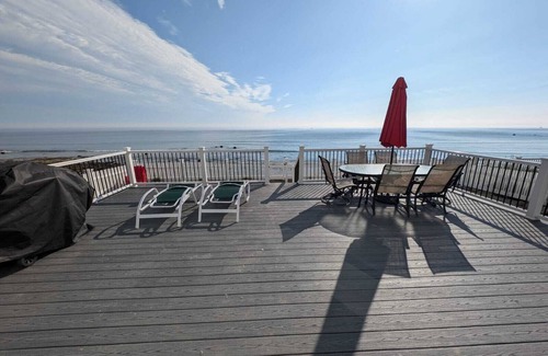 Ocean Bluff-Brant Rock House | Ocean Front House in Ocean Bluff - Enjoy the Sunrise from the Deck!