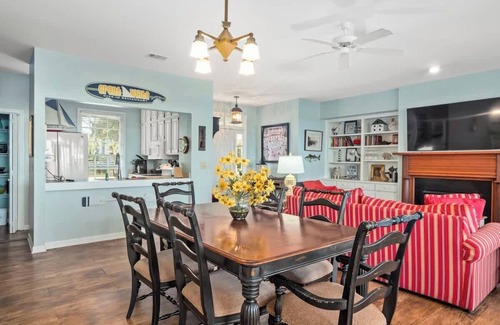 Melrose on the Beach House | Ocean-Front Pet-Friendly Cottage in Daufuskie