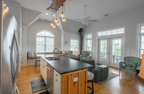 The Pines House | Ocean Front Rehoboth Beach House Parking Sleeping 10