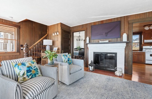 Greenbush House | Ocean Front Retreat, Family Friendly-Stunning Views! Walk to Beach + Harbor 4BR+