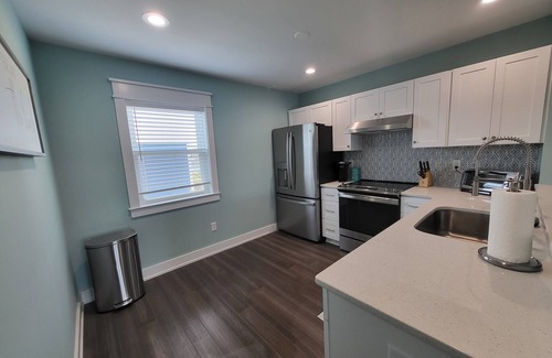 McCutcheon Field Condo | Ocean Front 2 Bed/2 Bath Condo