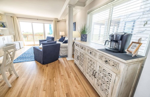 Wrightsville Beach House | OCEAN FRONT 3BR, GREAT LOCATION, STEPS TO THE BEACH, PERFECT FOR FAMILIES!