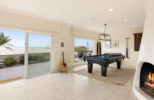 South Mission Beach House | Ocean Front Walk 2 in San Diego