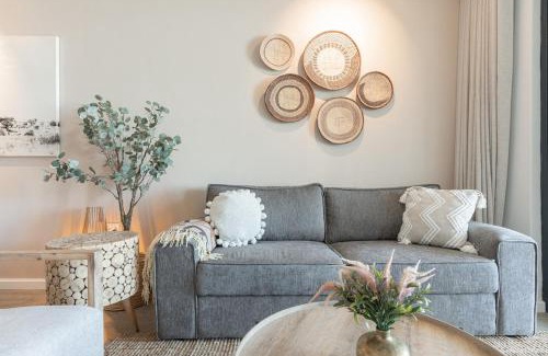 Redhill Apartment | Ocean Glow Apartment 214