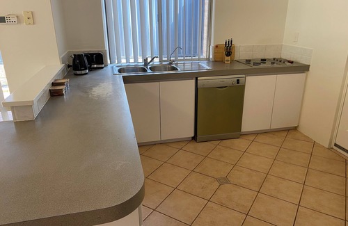 Clarkson House | Ocean Keys Family AccommodationnFamily style, pet friendly home.n