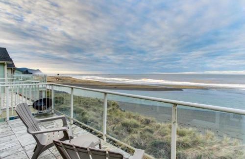 Gold Beach Apartment | Ocean Lover's Landing