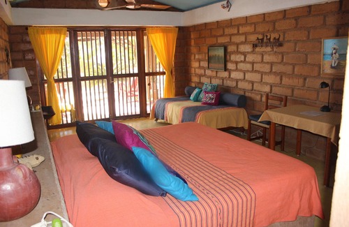 Barra de Potosi Bed & Breakfast | Ocean Lover's Paradise - Garden Room 1