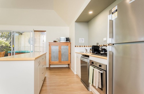 Collingwood Park Villa | Ocean Mist Villa - Beachside Villa