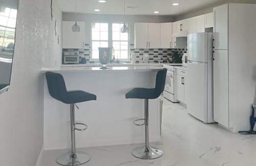 Bermuda Beach House | Ocean Oasis