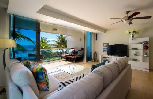 Maxwell Apartment | Ocean One 204 by Bluescape