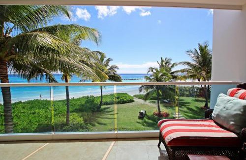 Maxwell Apartment | Ocean One 204 by Bluescape