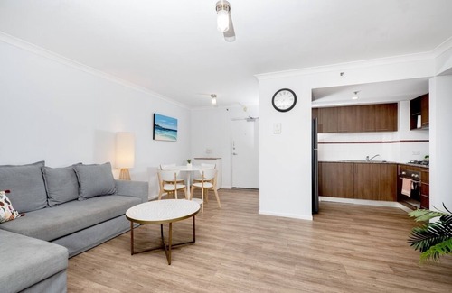 Mosman Park Apartment | Ocean Outlook; a stylish 2BR apartment with sweeping coastal views