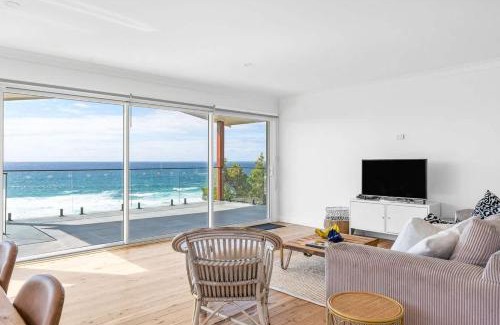 Ulladulla Apartment | Ocean Overlook - Rennies Beach holiday haven