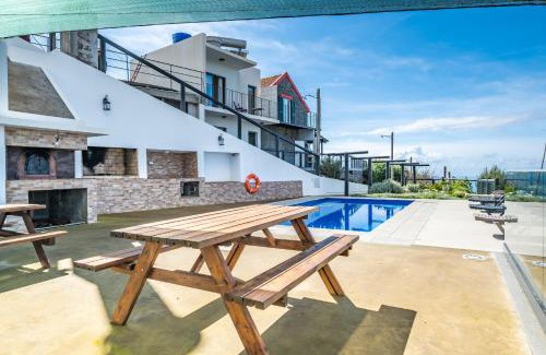 Faja da Ovelha Apartment | Ocean Panorama Apartments by Homie