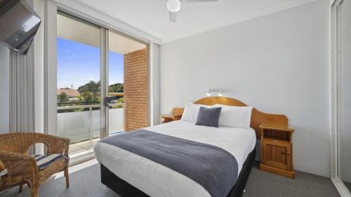 Coffs Harbour Resort | Ocean Parade 6 - Affordable, Pool, Spa, Beach, BBQ