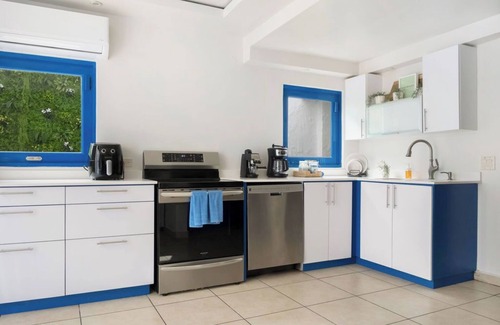 Ocean Park Apartment | Ocean Park 3BD-3BA Pool Walktobeach