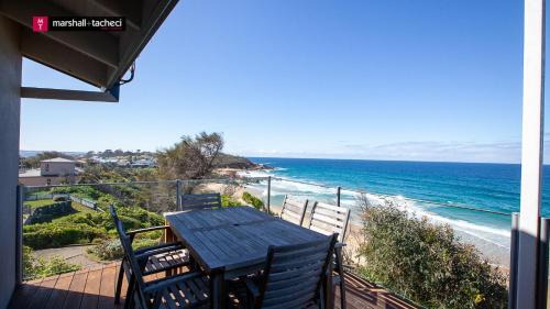 Bermagui House | Ocean Pearl Luxury beachfront Bermagui Linen provided