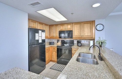Myrtle Beach Condo | Ocean Reef by Elliott Beach Rentals