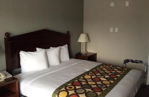 Northeast Virginia Beach Hotel | Ocean's 24