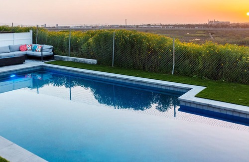 Westside Costa Mesa House | Ocean's Edge
