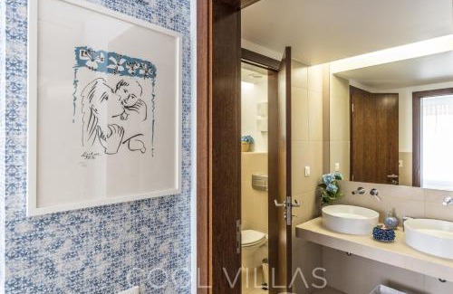 Salgados Apartment | Ocean's Nest - walking distance to beach
