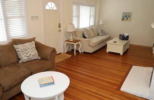 Kenberma House | 'Ocean's One-Eleven' Nantasket Beach Summer Paradise