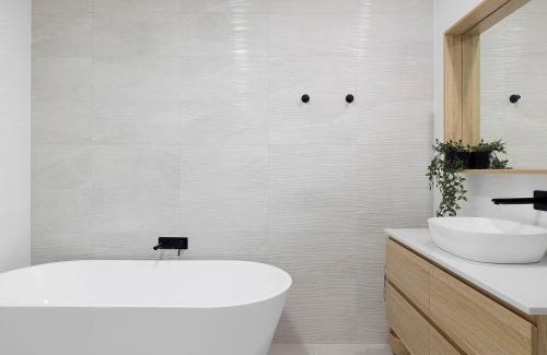Fingal Bay House | Ocean Scene