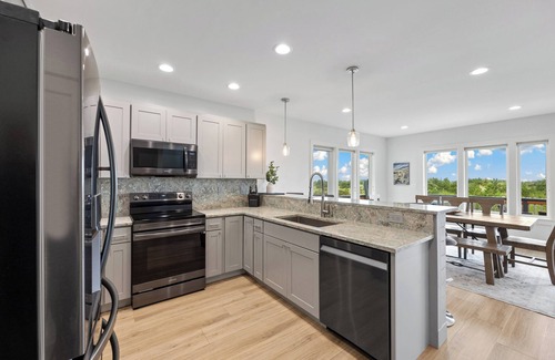 Copalis Beach House | "Ocean Shore Desire" Beach Getaway! Beach/HotTub/Gameroom/Sleeps 10