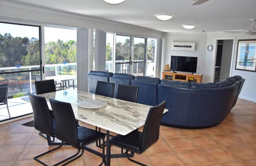 South West Rocks Apartment | Ocean Shores Apartment 15 - Bring your own linen.