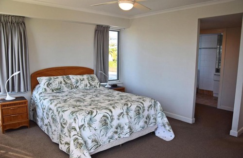 South West Rocks Apartment | Ocean Shores Apartment 15 - Bring your own linen.