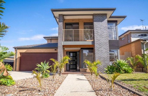 Torquay House | Ocean Shores