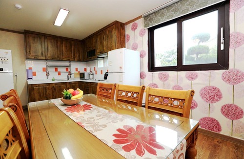 Gujwa House | Ocean Sky Village Pension