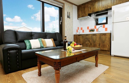 Gujwa House | Ocean Sky Village Pension