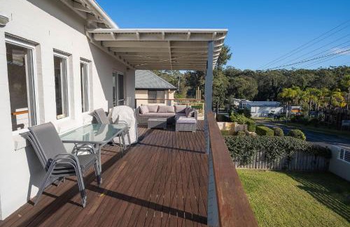 Mollymook House | Ocean Stays - Mollymook