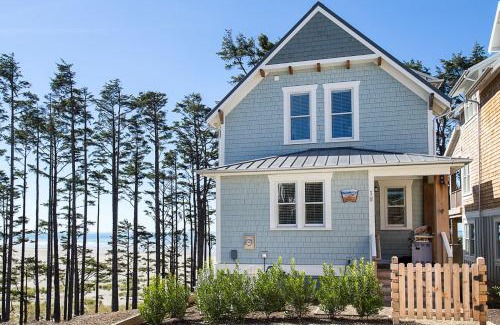 Seabrook House | Ocean Tails by Seabrook Hospitality