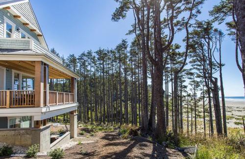 Seabrook House | Ocean Tails by Seabrook Hospitality