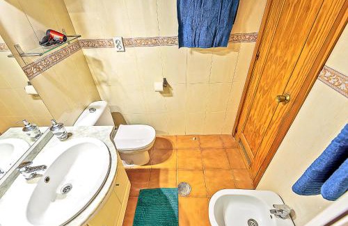 Valdelagrana Apartment | Ocean View Beach Apartment with Pool & Balconies