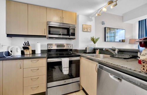 Coconut Grove Apartment | Ocean View 2BD/2Bth @ Hotel IN Coconut Grove