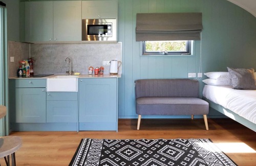 Skewen House | Ocean View 3 - 1 Bedroom Modern Pod - Llanrhidian