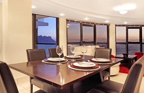 Strand Apartment | Ocean View 304