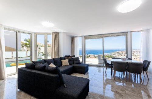 Costa Adeje Villa | Ocean View 4 Bed Villa in Costa Adeje