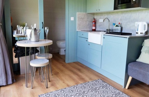 Skewen House | Ocean View 5 - 1 Bedroom Modern Pod - Llanrhidian