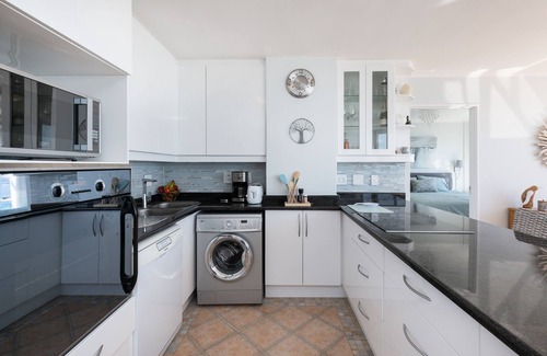 Bloubergstrand Apartment | Ocean View A1101 by CTHA