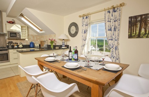 Thurlestone Cottage | OCEAN VIEW APARTMENT, pet friendly, with a garden in Thurlestone