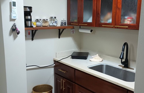Discovery Bay Apartment | Ocean view apartment,with pool within reach ,AC with WiFi newly redone,discount