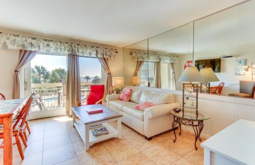 North Forest Beach Apartment | Ocean-View Balcony Beachfront Hilton Head Condo